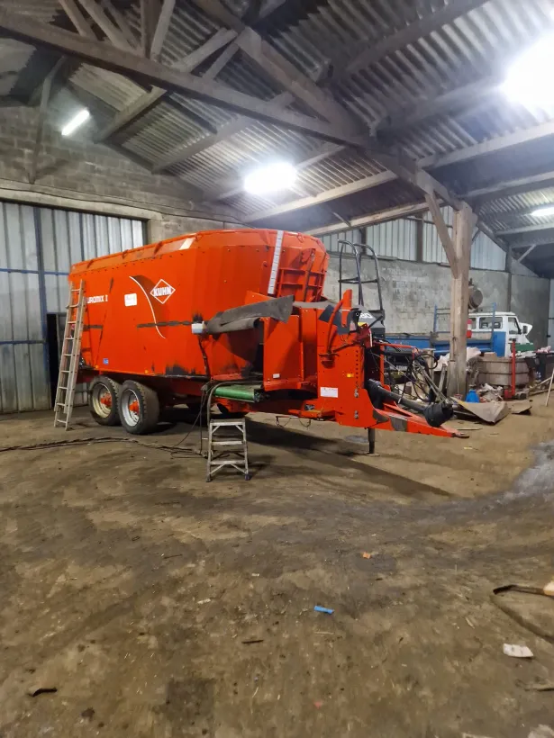 Le Rouzic Tp Vidange De Fosse Lorient Reparation Vehicule 1